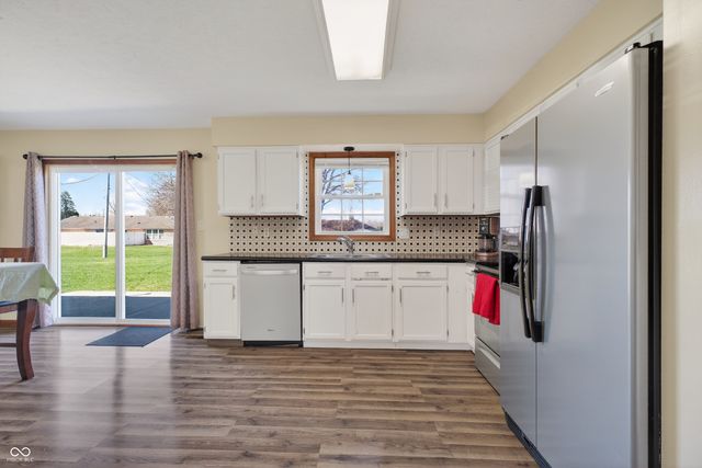 1111 S Rangeline Road, Anderson, IN 46012