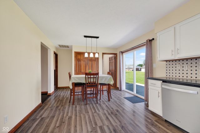 1111 S Rangeline Road, Anderson, IN 46012