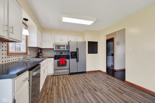 1111 S Rangeline Road, Anderson, IN 46012