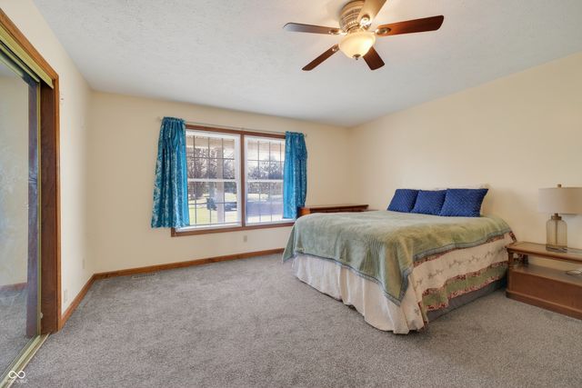 1111 S Rangeline Road, Anderson, IN 46012