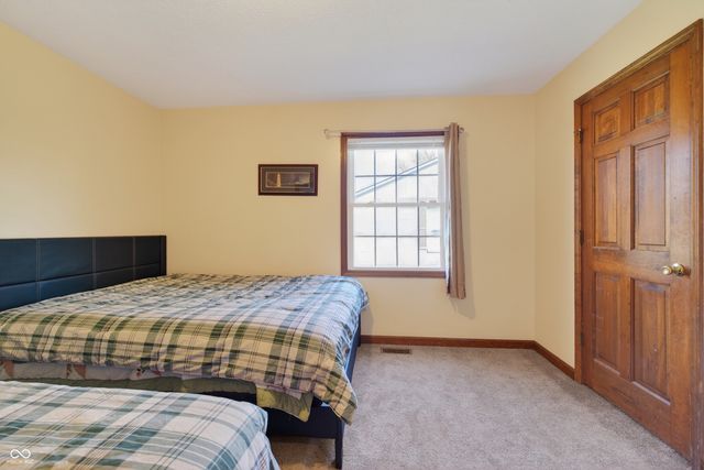 1111 S Rangeline Road, Anderson, IN 46012