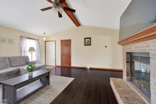 1111 S Rangeline Road, Anderson, IN 46012