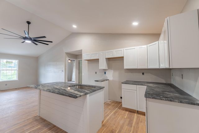 304 Kentucky 3057, Ferguson, KY 42533