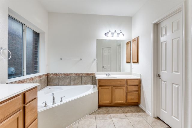 10237 Vintage Drive, Fort Worth, TX 76244