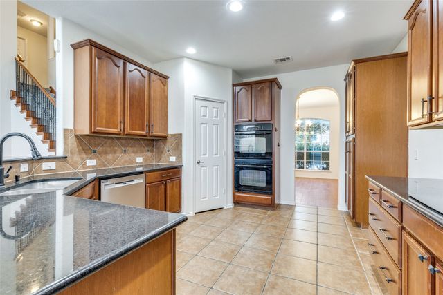 10237 Vintage Drive, Fort Worth, TX 76244