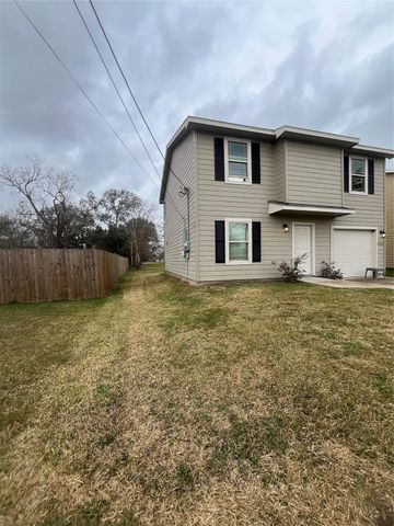 2904 Moore Avenue Avenue, Bay City, TX 77414