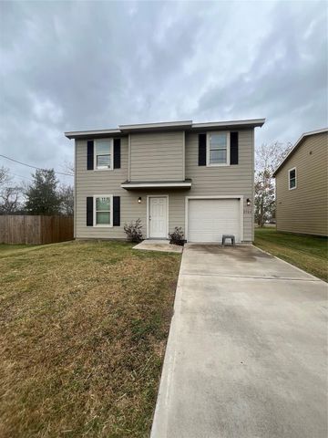 2904 Moore Avenue Avenue, Bay City, TX 77414