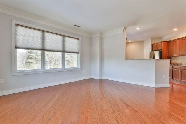 10 Braemoor Woods Rd Apt 401, Salem, NH 03079