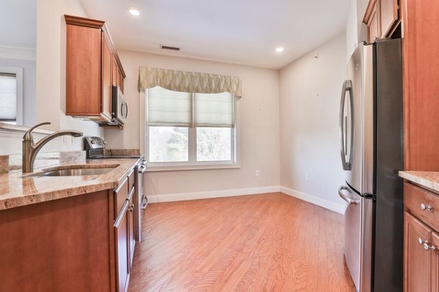 10 Braemoor Woods Rd Apt 401, Salem, NH 03079