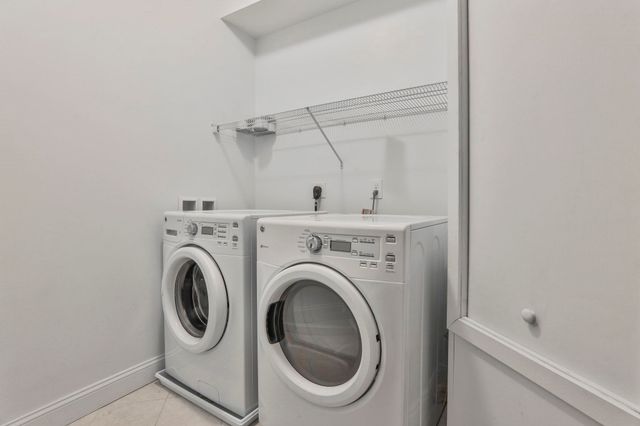 10 Braemoor Woods Rd Apt 401, Salem, NH 03079