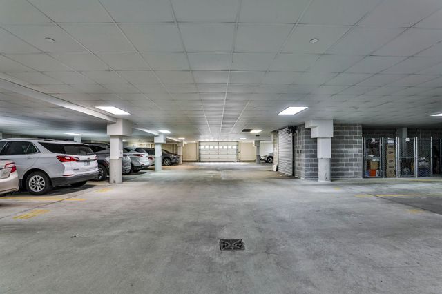 10 Braemoor Woods Rd Apt 401, Salem, NH 03079