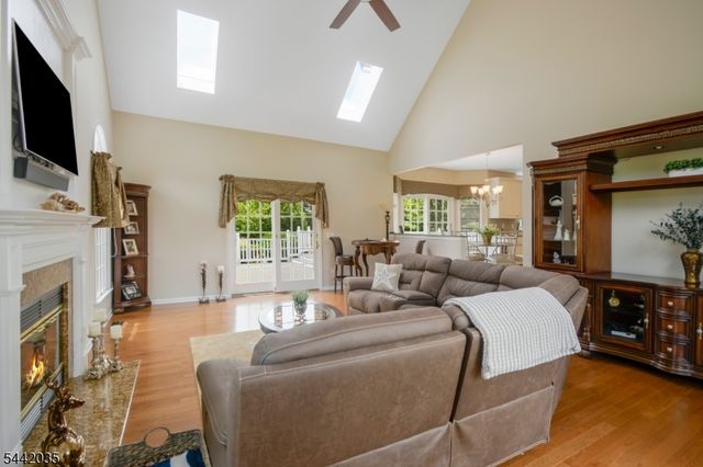 23 Deer Path, Hillsborough Twp., NJ 08844