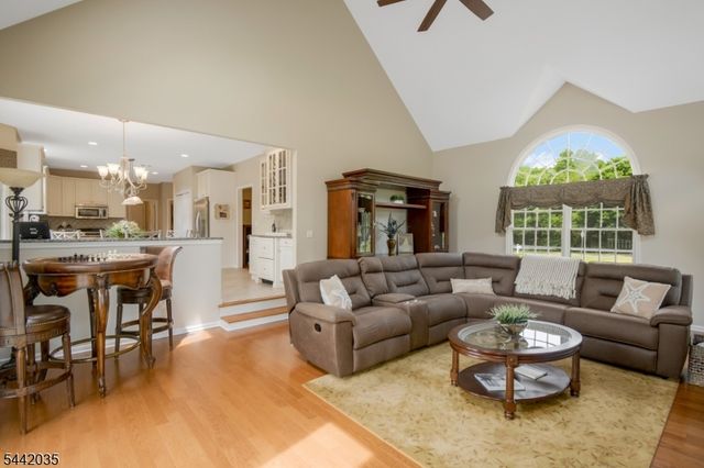 23 Deer Path, Hillsborough Twp., NJ 08844