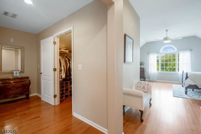 23 Deer Path, Hillsborough Twp., NJ 08844
