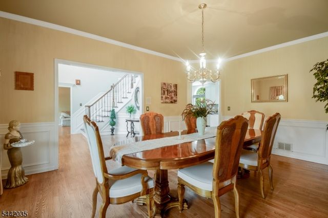 23 Deer Path, Hillsborough Twp., NJ 08844