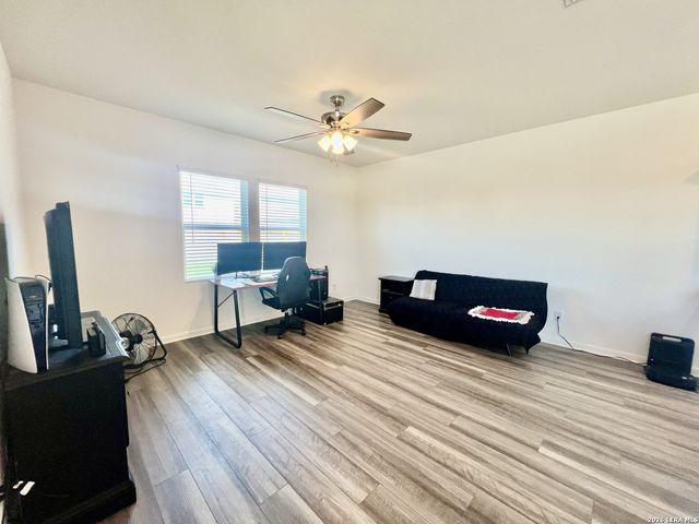 803 Dark Lark, Adkins, TX 78101