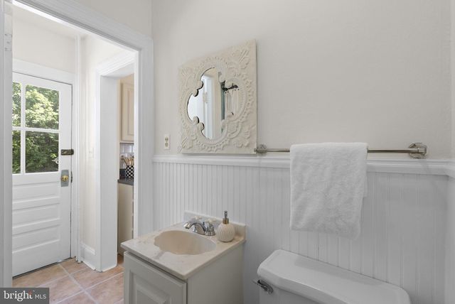 202 WARDOUR DR, Annapolis, MD 21401