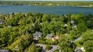 202 WARDOUR DR, Annapolis, MD 21401