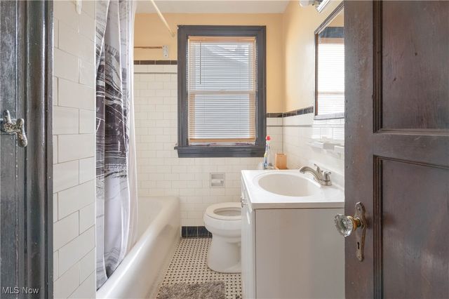 21051 S Lake Shore Boulevard, Euclid, OH 44123