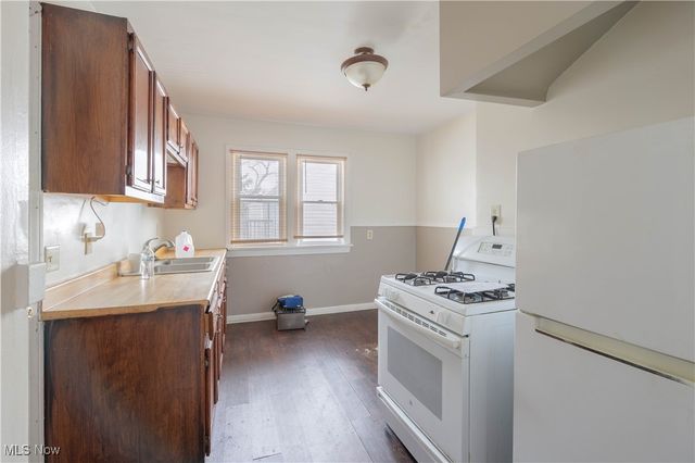 21051 S Lake Shore Boulevard, Euclid, OH 44123