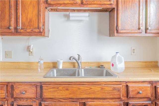 21051 S Lake Shore Boulevard, Euclid, OH 44123