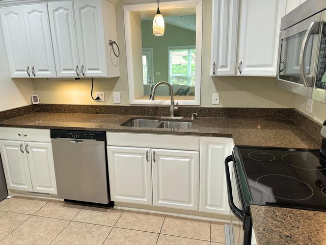 2039 Bishop Drive, Charleston, SC 29414