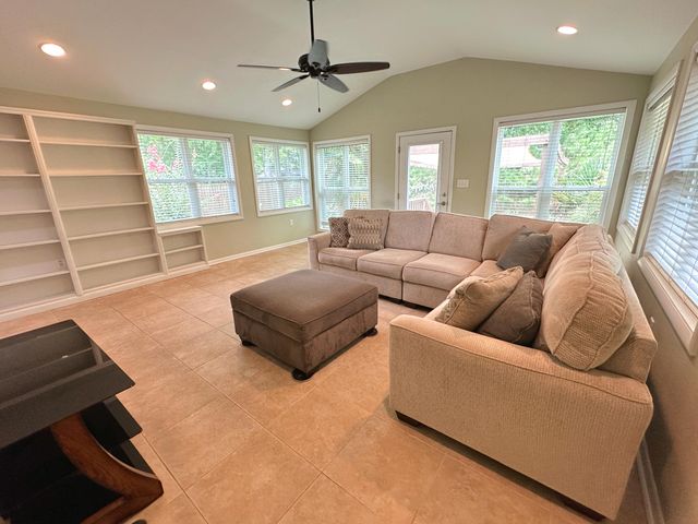 2039 Bishop Drive, Charleston, SC 29414
