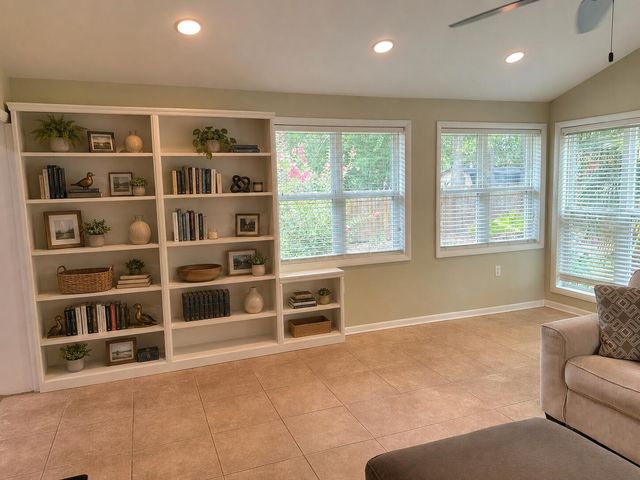 2039 Bishop Drive, Charleston, SC 29414