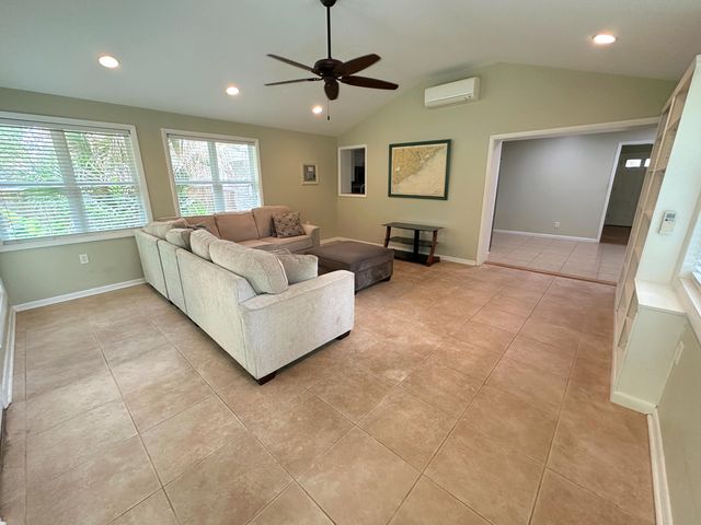 2039 Bishop Drive, Charleston, SC 29414
