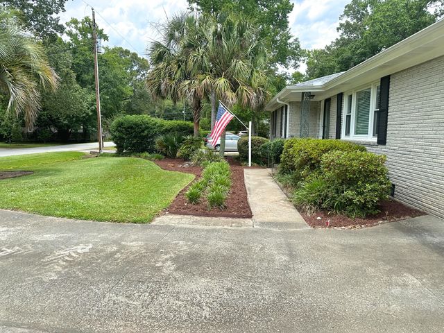 2039 Bishop Drive, Charleston, SC 29414