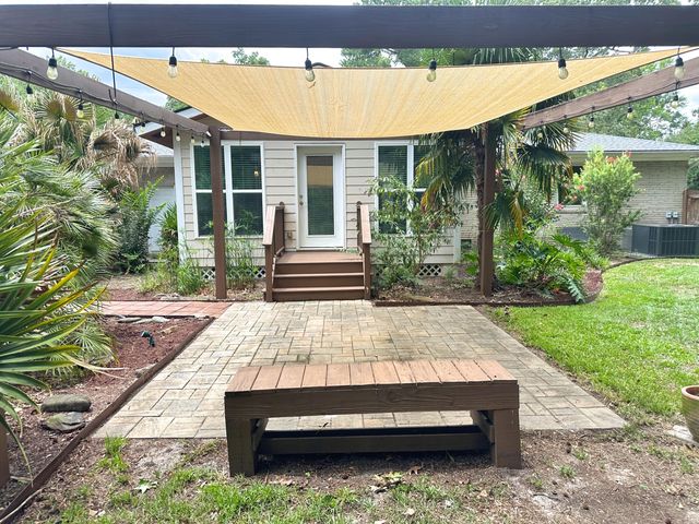 2039 Bishop Drive, Charleston, SC 29414