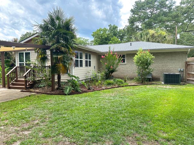 2039 Bishop Drive, Charleston, SC 29414