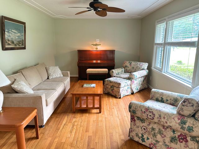 2039 Bishop Drive, Charleston, SC 29414