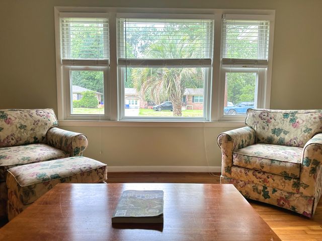 2039 Bishop Drive, Charleston, SC 29414
