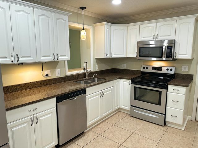 2039 Bishop Drive, Charleston, SC 29414