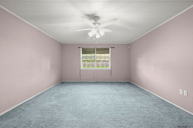 5215 Gloria St, Zachary, LA 70791