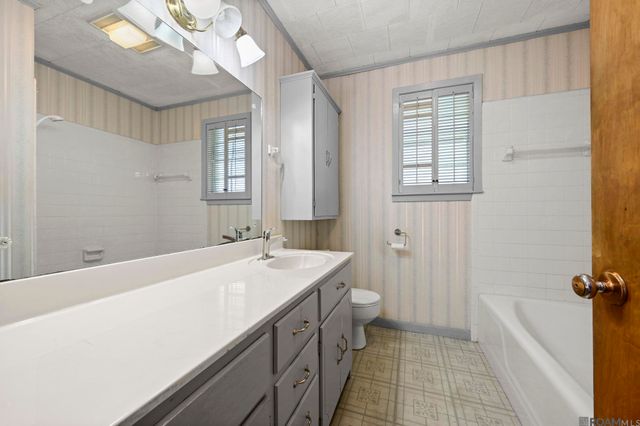 5215 Gloria St, Zachary, LA 70791