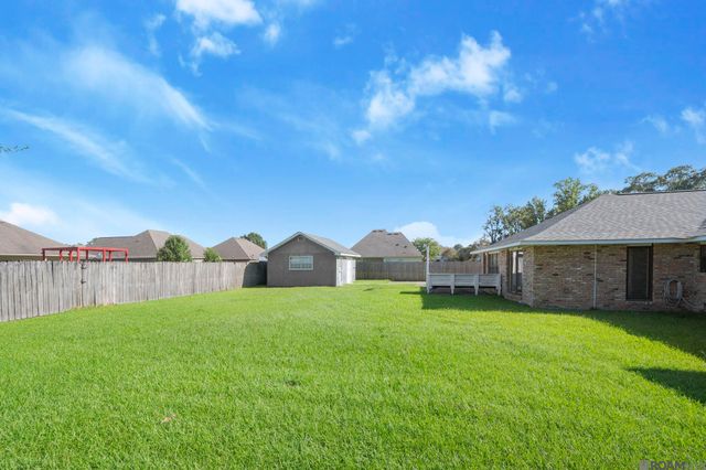 5215 Gloria St, Zachary, LA 70791