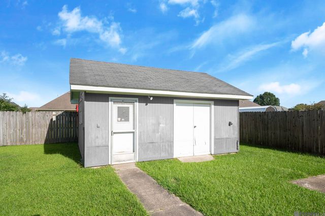 5215 Gloria St, Zachary, LA 70791