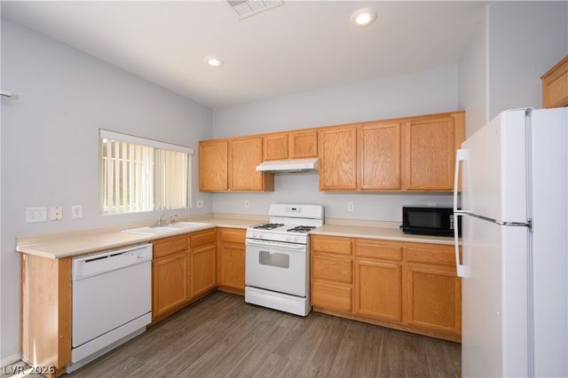 10637 Chickasaw Cedar Court, Las Vegas, NV 89129