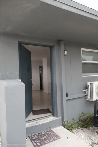 55 W 9th Street 1, Hialeah, FL 33010