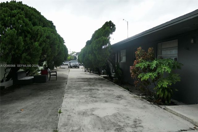 55 W 9th Street 1, Hialeah, FL 33010