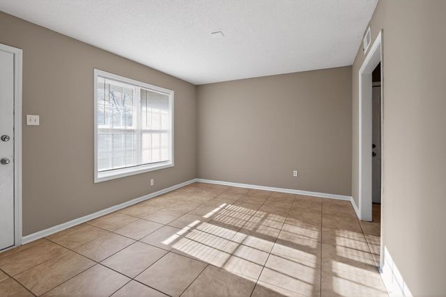 4989 MIKE DR, Memphis, TN 38127