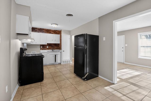 4989 MIKE DR, Memphis, TN 38127