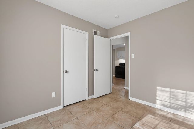 4989 MIKE DR, Memphis, TN 38127