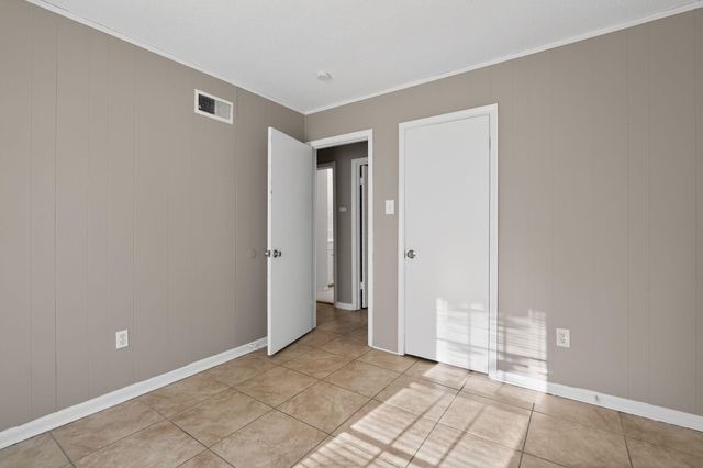 4989 MIKE DR, Memphis, TN 38127