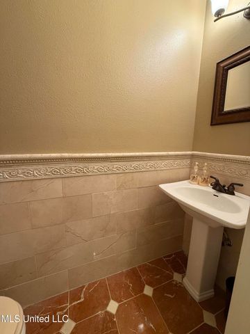 11827 River Estates Circle, Biloxi, MS 39532