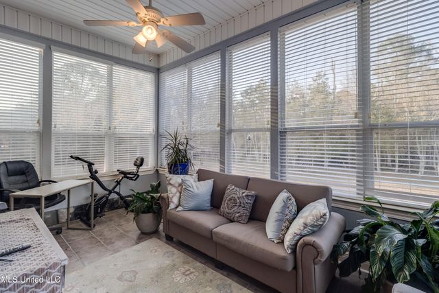 11827 River Estates Circle, Biloxi, MS 39532