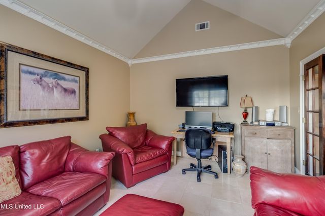 11827 River Estates Circle, Biloxi, MS 39532