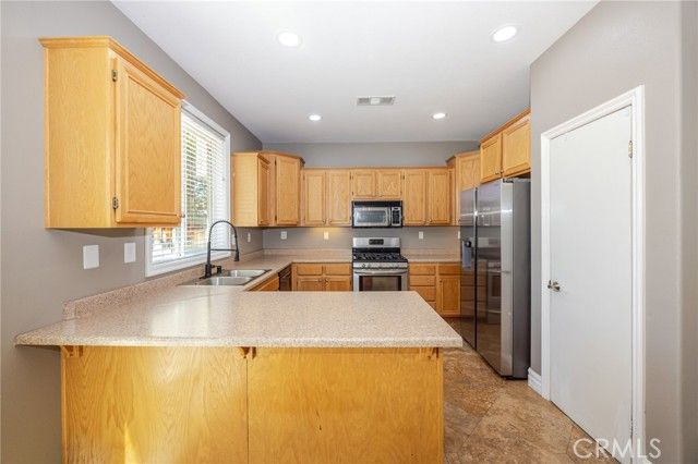 11964 Limestone Court, Yucaipa, CA 92399